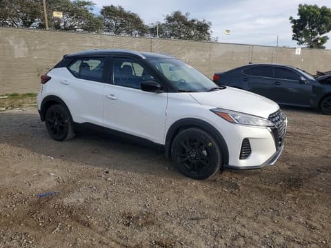 2023 Nissan Kicks, VIN 3N1CP5CV4PL531781. Фото 4 из 6 с аукциона Copart. Каталог авто из США OpenDataCar.