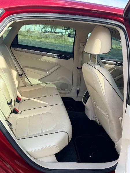 2017 Volkswagen Passat, VIN 1VWBT7A3XHC051188. Фото 6 з 6 з аукціону Copart. Каталог авто зі США OpenDataCar.