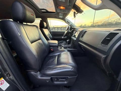 2021 Toyota , VIN 5TDEY5B10MS182254. Photo 5 of 6 from Copart auction. OpenDataCar US salvage catalog.