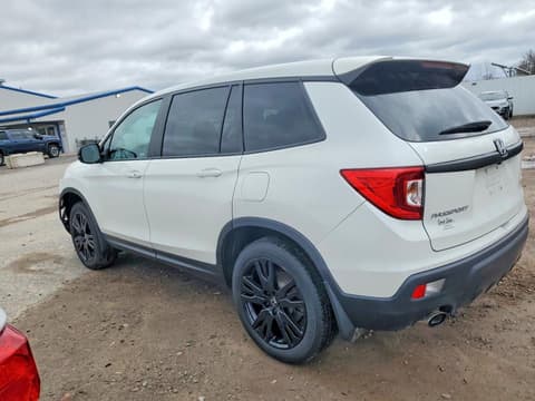 2021 Honda Passport, VIN 5FNYF8H21MB001879. Фото 2 з 6 з аукціону Copart. Каталог авто зі США OpenDataCar.