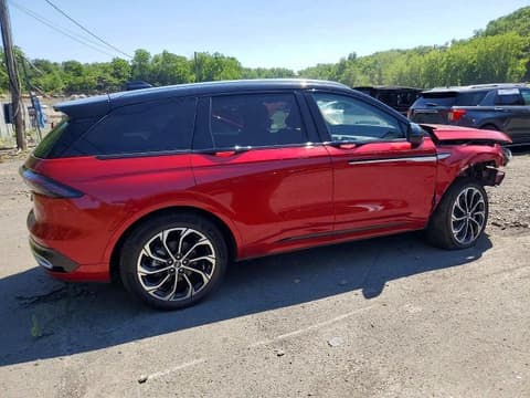 2025 Lincoln Nautilus, VIN 5LMPJ8K4XSJ913333. Zdjęcie 3 z 6 z aukcji Copart. Katalog aut z USA OpenDataCar.