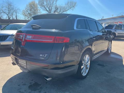 2011 Lincoln MKT, VIN 2LMHJ5AT4BBJ50409. Фото 4 из 6 с аукциона Copart. Каталог авто из США OpenDataCar.