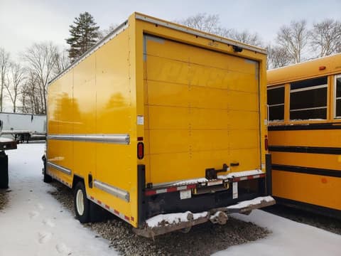 2022 Ford Econoline, VIN 1FDWE3FN0NDC15096. Фото 2 з 6 з аукціону Copart. Каталог авто зі США OpenDataCar.
