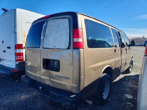 2004 Chevrolet Express 2500, VIN 1GNGG25U741177217. Фото 3 з 6 з аукціону Copart. Каталог авто зі США OpenDataCar.