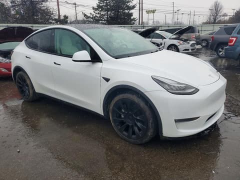 2022 Tesla Model Y, VIN 7SAYGDEE2NF321995. Zdjęcie 4 z 6 z aukcji Copart. Katalog aut z USA OpenDataCar.