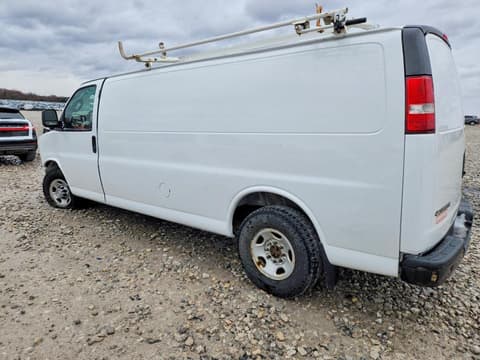 2017 Chevrolet Express 3500, VIN 1GCZGHFGXH1270039. Фото 2 з 6 з аукціону Copart. Каталог авто зі США OpenDataCar.