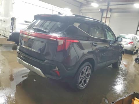 2024 Kia Seltos, VIN KNDEU2AAXR7587468. Фото 3 з 6 з аукціону Copart. Каталог авто зі США OpenDataCar.