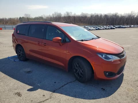 2018 Chrysler Pacifica, VIN 2C4RC1EG7JR309563. Фото 4 з 6 з аукціону Copart. Каталог авто зі США OpenDataCar.
