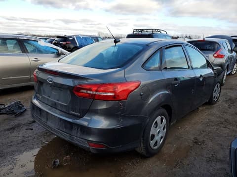 2015 Ford Focus, VIN 1FADP3E26FL253586. Фото 3 з 6 з аукціону Copart. Каталог авто зі США OpenDataCar.