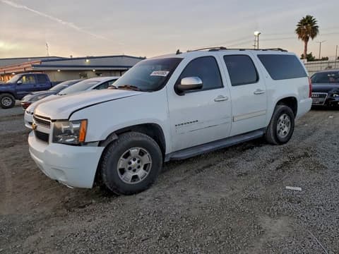 2013 Chevrolet Suburban, VIN 1GNSCJE04DR231619. Фото 1 з 6 з аукціону Copart. Каталог авто зі США OpenDataCar.