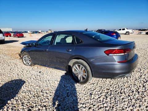 2021 Volkswagen Passat, VIN 1VWAA7A31MC003168. Фото 2 из 6 с аукциона Copart. Каталог авто из США OpenDataCar.