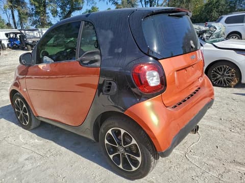 2016 Smart Fortwo, VIN WMEFJ5DA6GK076510. Фото 2 з 6 з аукціону Copart. Каталог авто зі США OpenDataCar.