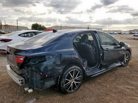 2021 Toyota Camry, VIN 4T1G11AK6MU526306. Фото 3 з 6 з аукціону Copart. Каталог авто зі США OpenDataCar.