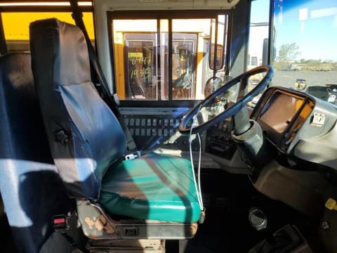 2004 Freightliner , VIN 4UZAAXCSX4CM20906. Фото 5 з 6 з аукціону Copart. Каталог авто зі США OpenDataCar.