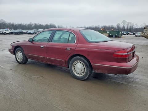 1997 Lincoln Continental, VIN 1LNLM97V7VY679714. Фото 2 з 6 з аукціону Copart. Каталог авто зі США OpenDataCar.