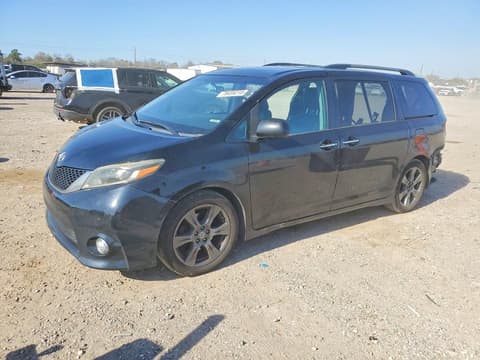 2017 Toyota Sienna, VIN 5TDXZ3DC8HS885177. Фото 1 з 6 з аукціону Copart. Каталог авто зі США OpenDataCar.
