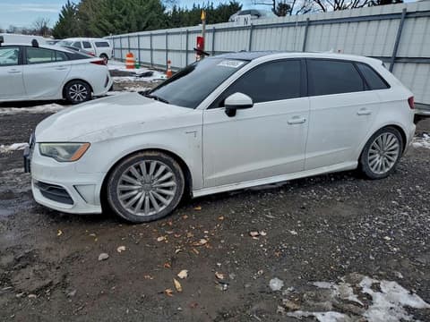 2016 Audi A3 e-tron, VIN WAUTPBFF2GA100649. Фото 1 з 6 з аукціону Copart. Каталог авто зі США OpenDataCar.