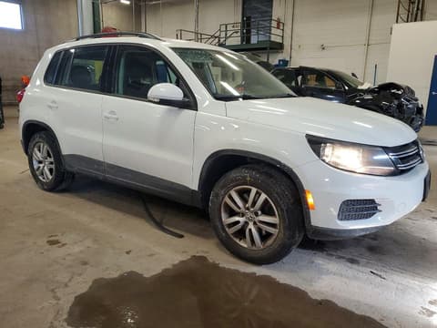 2016 Volkswagen Tiguan, VIN WVGBV7AX6GW589962. Фото 4 з 6 з аукціону Copart. Каталог авто зі США OpenDataCar.