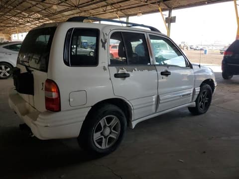 2003 Chevrolet Tracker, VIN 2CNBE634736914670. Zdjęcie 3 z 6 z aukcji Copart. Katalog aut z USA OpenDataCar.