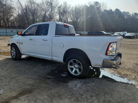 2015 Ram 1500, VIN 1C6RR6GT5FS589728. Фото 2 з 6 з аукціону Copart. Каталог авто зі США OpenDataCar.