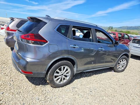 2018 Nissan Rogue, VIN KNMAT2MV1JP525834. Фото 3 з 6 з аукціону Copart. Каталог авто зі США OpenDataCar.