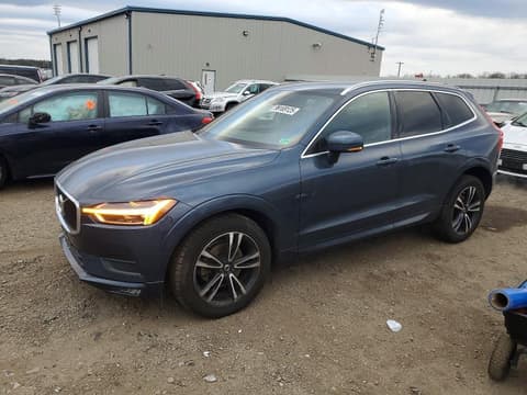 2021 Volvo XC60, VIN YV4102RK1M1695171. Zdjęcie 1 z 6 z aukcji Copart. Katalog aut z USA OpenDataCar.