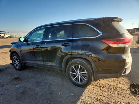 2018 Toyota Highlander, VIN 5TDJZRFH6JS526482. Фото 2 з 6 з аукціону Copart. Каталог авто зі США OpenDataCar.