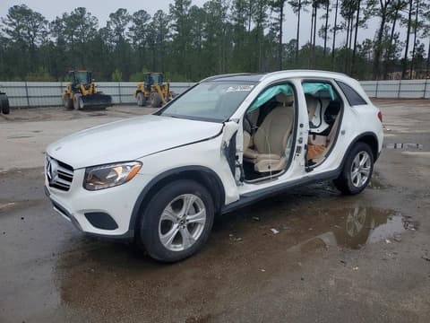 2018 Mercedes-benz GLC-Class, VIN WDC0G4KB8JV015104. Фото 1 з 6 з аукціону Copart. Каталог авто зі США OpenDataCar.