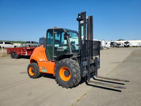 2019 Ausa C400hx4, VIN UA103020P00084665. Фото 1 з 6 з аукціону Copart. Каталог авто зі США OpenDataCar.