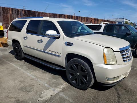 2008 Cadillac Escalade ESV, VIN 1GYFC66898R180582. Photo 4 of 6 from Copart auction. OpenDataCar US salvage catalog.
