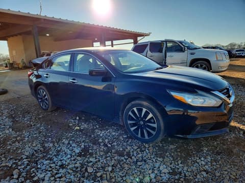 2017 Nissan Altima, VIN 1N4AL3AP8HC239661. Фото 4 з 6 з аукціону Copart. Каталог авто зі США OpenDataCar.