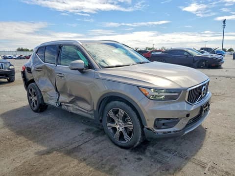 2020 Volvo XC40, VIN YV4162UL2L2199898. Фото 4 з 6 з аукціону Copart. Каталог авто зі США OpenDataCar.