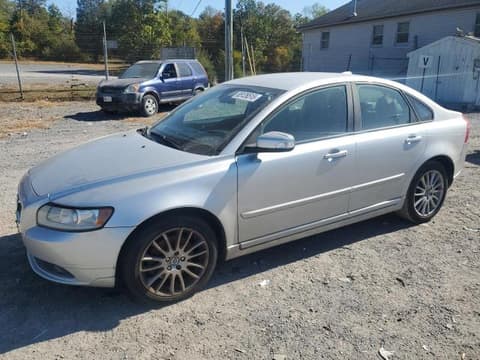 2011 Volvo S40, VIN YV1672MS1B2546692. Фото 1 из 6 с аукциона Copart. Каталог авто из США OpenDataCar.