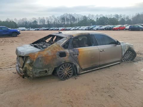 2016 Volkswagen Passat, VIN 1VWBS7A34GC009939. Zdjęcie 3 z 6 z aukcji Copart. Katalog aut z USA OpenDataCar.