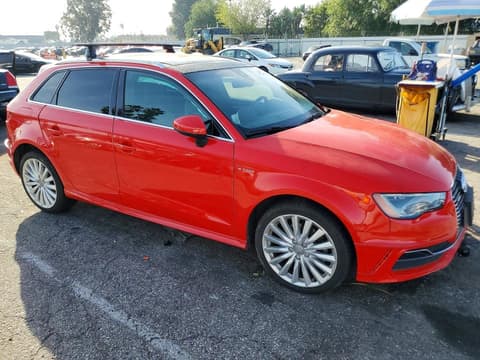 2016 Audi A3 e-tron, VIN WAUSPBFF5GA071515. Фото 4 з 6 з аукціону Copart. Каталог авто зі США OpenDataCar.