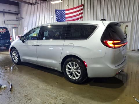 2026 Chrysler Pacifica, VIN 2C4RC1GG7TR246173. Фото 2 з 6 з аукціону Copart. Каталог авто зі США OpenDataCar.