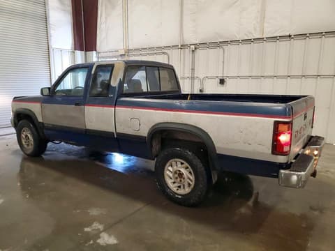 1992 Dodge Dakota, VIN 1B7GG23Y8NS546614. Фото 2 з 6 з аукціону Copart. Каталог авто зі США OpenDataCar.