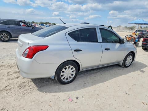 2018 Nissan Versa, VIN 3N1CN7AP4JL808104. Фото 3 з 6 з аукціону Copart. Каталог авто зі США OpenDataCar.