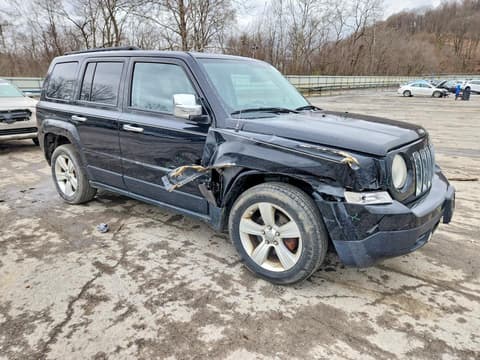 2012 Jeep Patriot, VIN 1C4NJRFB7CD705679. Zdjęcie 4 z 6 z aukcji Copart. Katalog aut z USA OpenDataCar.
