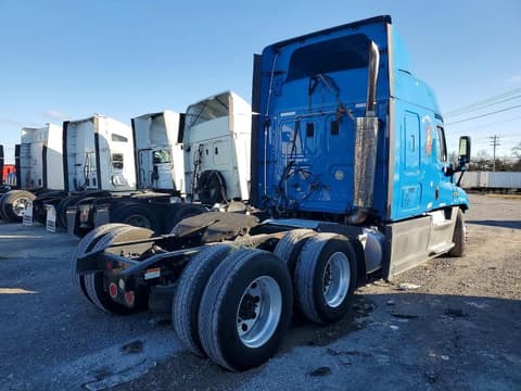 2014 Freightliner Cascadia, VIN 1FUJGLDV9ELFW0253. Фото 4 з 6 з аукціону Copart. Каталог авто зі США OpenDataCar.