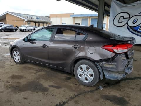 2017 Kia Forte, VIN 3KPFK4A72HE050926. Zdjęcie 2 z 6 z aukcji Copart. Katalog aut z USA OpenDataCar.