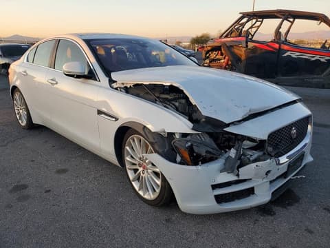 2018 Jaguar XE, VIN SAJAH4EV9JCP17152. Фото 4 из 6 с аукциона Copart. Каталог авто из США OpenDataCar.