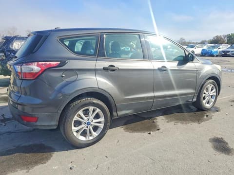 2017 Ford Escape, VIN 1FMCU0F76HUC13282. Фото 3 з 6 з аукціону Copart. Каталог авто зі США OpenDataCar.