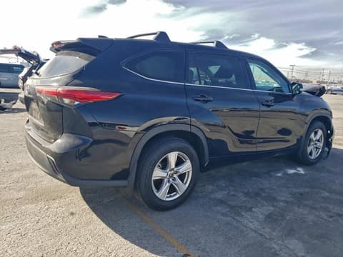 2022 Toyota Highlander, VIN 5TDZZRAH9NS552123. Фото 3 з 6 з аукціону Copart. Каталог авто зі США OpenDataCar.