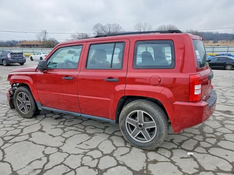 2010 Jeep Patriot, VIN 1J4NT2GB8AD506535. Фото 2 з 6 з аукціону Copart. Каталог авто зі США OpenDataCar.