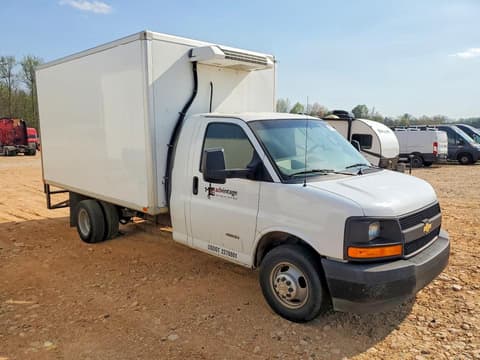 2017 Chevrolet Express G4500, VIN 1HA6GUCG0HN003917. Фото 4 з 6 з аукціону Copart. Каталог авто зі США OpenDataCar.