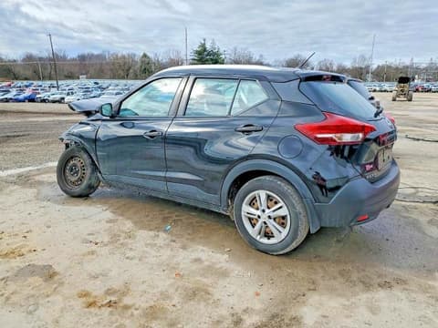 2018 Nissan Kicks, VIN 3N1CP5CU1JL516203. Фото 2 з 6 з аукціону Copart. Каталог авто зі США OpenDataCar.