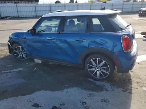 2022 Mini Cooper, VIN WMW53DK07N2R34795. Фото 2 з 6 з аукціону Copart. Каталог авто зі США OpenDataCar.