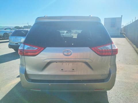 2017 Toyota Sienna, VIN 5TDYZ3DC7HS877933. Фото 6 з 6 з аукціону Copart. Каталог авто зі США OpenDataCar.