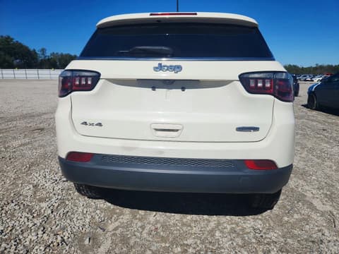 2018 Jeep Compass, VIN 3C4NJDBB2JT256637. Фото 6 з 6 з аукціону Copart. Каталог авто зі США OpenDataCar.